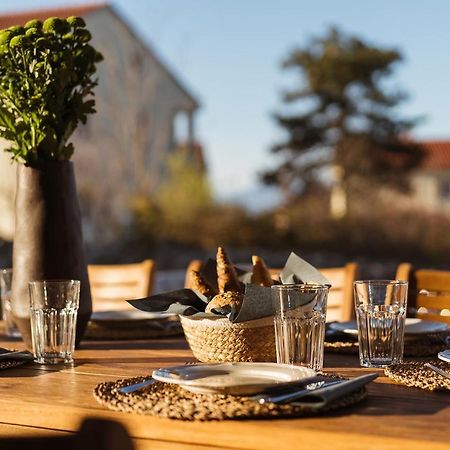 Villa & Jardin - Luxury Villa With Swimming Pool Vrh  Экстерьер фото