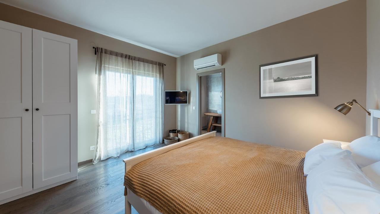 Villa & Jardin - Luxury Villa With Swimming Pool Vrh  Экстерьер фото